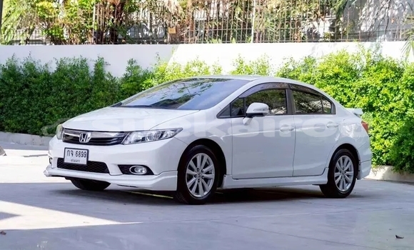 Buy Used Honda Civic White Car in Buogkan in Buogkan Buy Used Honda Civic White Car in Buogkan in Buogkan