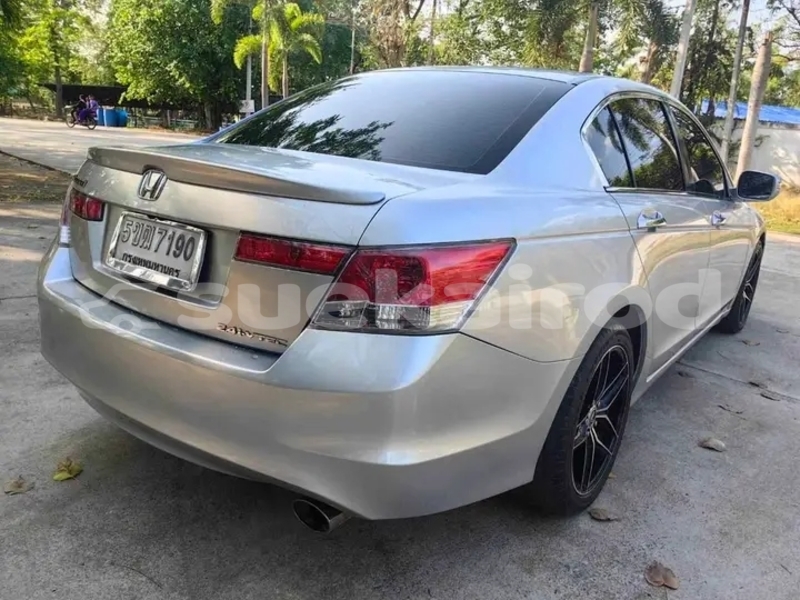 Big with watermark honda accord chachoengsao chachoengsao 77982