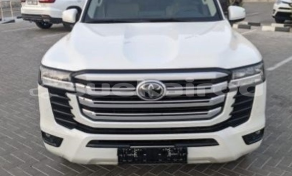 Buy Used Toyota Land Cruiser White Car in Bangkok in Bangkok