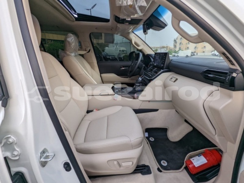 Big with watermark toyota land cruiser bangkok bangkok 77986