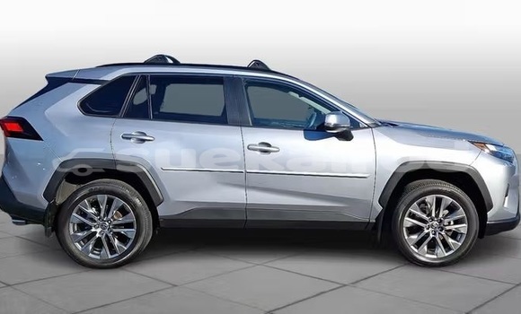 Buy Used Toyota RAV4 Silver Car in Amnat Charoen in Amnat Charoen Buy Used Toyota RAV4 Silver Car in Amnat Charoen in Amnat Charoen