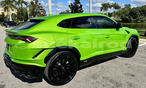 Buy Used Lamborghini Urus Green Car in Phuket in Phuket Buy Used Lamborghini Urus Green Car in Phuket in Phuket