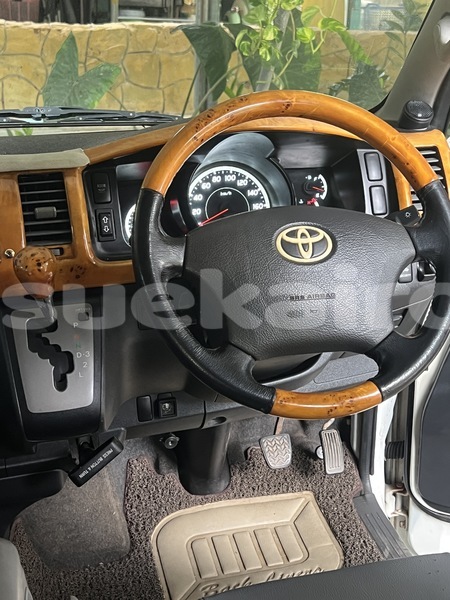 Big with watermark toyota ventury trat trat 78014