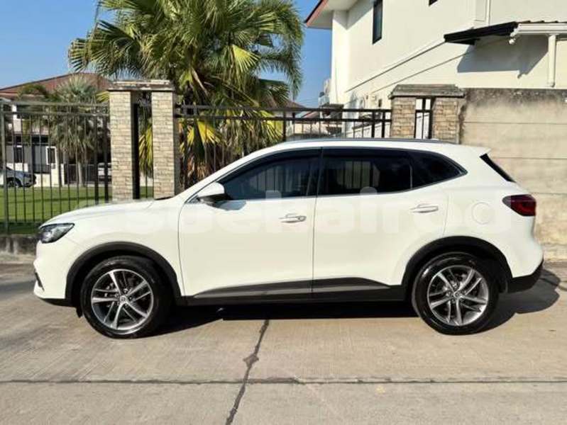 Big with watermark hyundai avante bangkok bangkok 78037