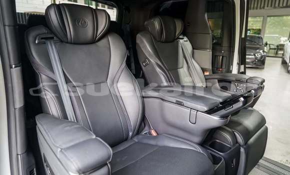 Buy Used Lexus LX White Car in Bangkok in Bangkok Buy Used Lexus LX White Car in Bangkok in Bangkok
