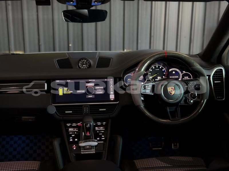 Big with watermark porsche cayenne bangkok bangkok 78048