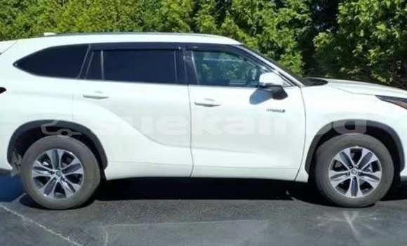 Buy Used Toyota Highlander White Car in Bangkok in Bangkok Buy Used Toyota Highlander White Car in Bangkok in Bangkok