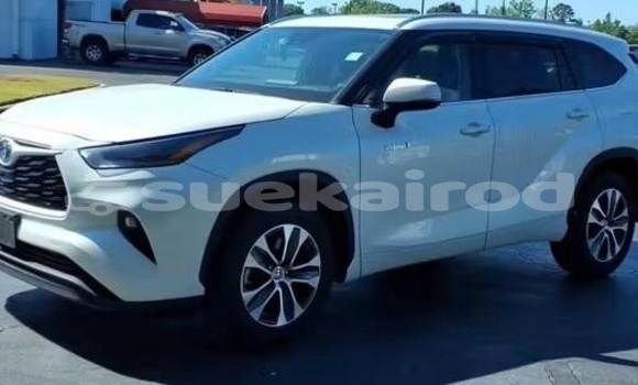Buy Used Toyota Highlander White Car in Bangkok in Bangkok Buy Used Toyota Highlander White Car in Bangkok in Bangkok