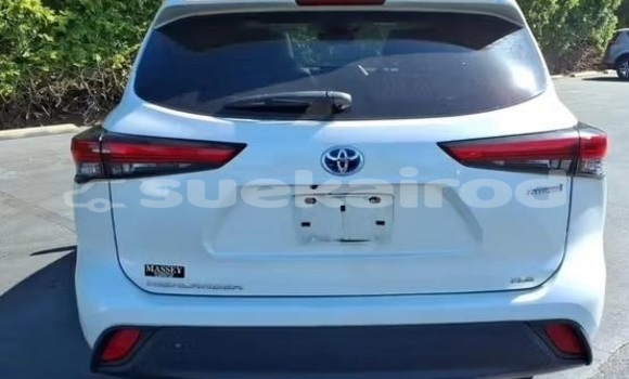 Buy Used Toyota Highlander White Car in Bangkok in Bangkok Buy Used Toyota Highlander White Car in Bangkok in Bangkok