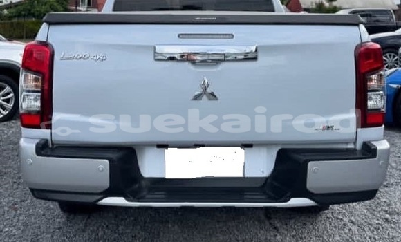 Buy Used Mitsubishi L200 White Car in Bangkok in Bangkok Buy Used Mitsubishi L200 White Car in Bangkok in Bangkok