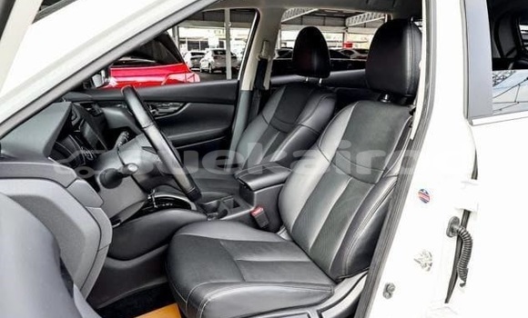 Buy Used Nissan X-Trail White Car in Bangkok in Bangkok Buy Used Nissan X-Trail White Car in Bangkok in Bangkok