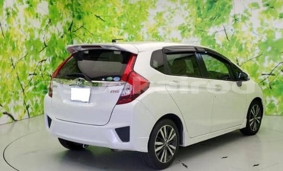 Buy Used Honda Fit White Car in Bangkok in Bangkok Buy Used Honda Fit White Car in Bangkok in Bangkok