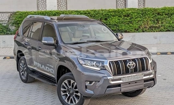 Buy Used Toyota Land Cruiser Prado White Car in Bangkok in Bangkok