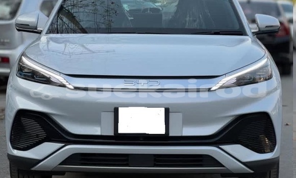 Buy Used BYD F3 White Car in Bangkok in Bangkok
