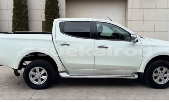 Buy Used Mitsubishi L200 White Car in Bangkok in Bangkok Buy Used Mitsubishi L200 White Car in Bangkok in Bangkok