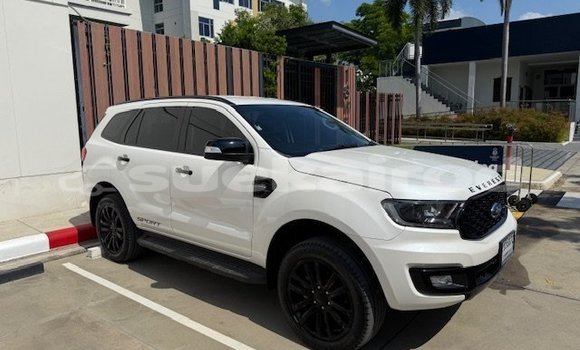 Buy Used Ford Everest White Car in Bangkok in Bangkok Buy Used Ford Everest White Car in Bangkok in Bangkok