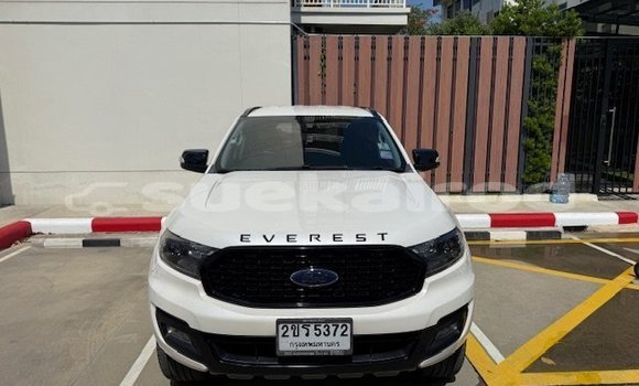 Buy Used Ford Everest White Car in Bangkok in Bangkok Buy Used Ford Everest White Car in Bangkok in Bangkok