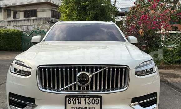 Buy Used Volvo XC60 White Car in Bangkok in Bangkok
