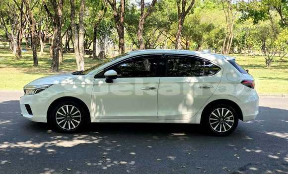 Buy Used Honda City White Car in Bangkok in Bangkok Buy Used Honda City White Car in Bangkok in Bangkok