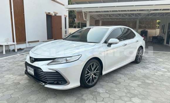 Buy Used Toyota Camry White Car in Bangkok in Bangkok Buy Used Toyota Camry White Car in Bangkok in Bangkok