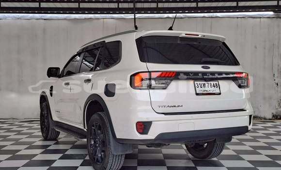 Buy Used Ford Everest White Car in Bangkok in Bangkok Buy Used Ford Everest White Car in Bangkok in Bangkok