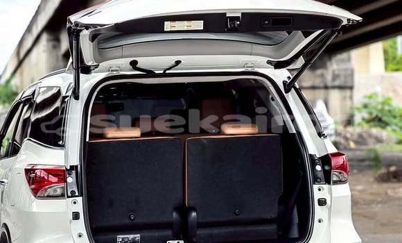 ซื้อ รถมือสอง Toyota Fortuner ขาว รถยนต์ ใน %{เมือง} ใน กรุงเทพมหานคร ซื้อ รถมือสอง Toyota Fortuner ขาว รถยนต์ ใน %{เมือง} ใน กรุงเทพมหานคร