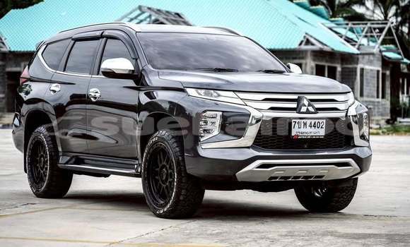 ซื้อ รถมือสอง Mitsubishi Pajero สีดำ รถยนต์ ใน %{เมือง} ใน กรุงเทพมหานคร