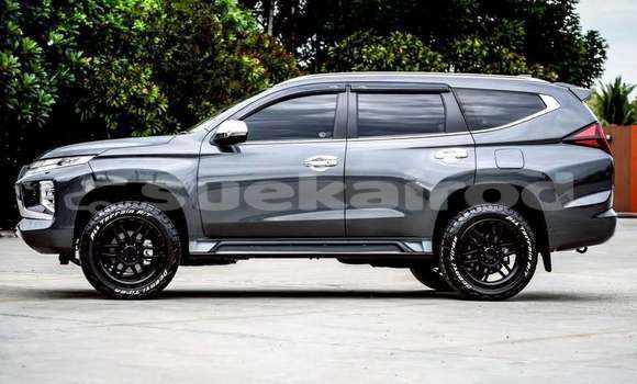 ซื้อ รถมือสอง Mitsubishi Pajero สีดำ รถยนต์ ใน %{เมือง} ใน กรุงเทพมหานคร ซื้อ รถมือสอง Mitsubishi Pajero สีดำ รถยนต์ ใน %{เมือง} ใน กรุงเทพมหานคร