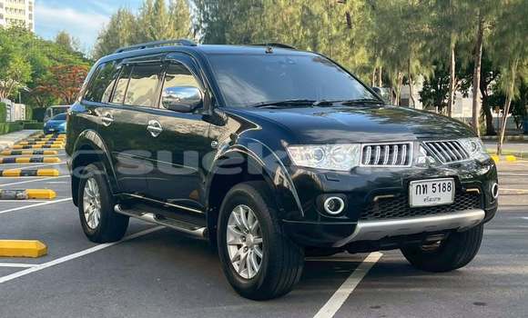ซื้อ รถมือสอง Mitsubishi Pajero สีดำ รถยนต์ ใน %{เมือง} ใน กรุงเทพมหานคร