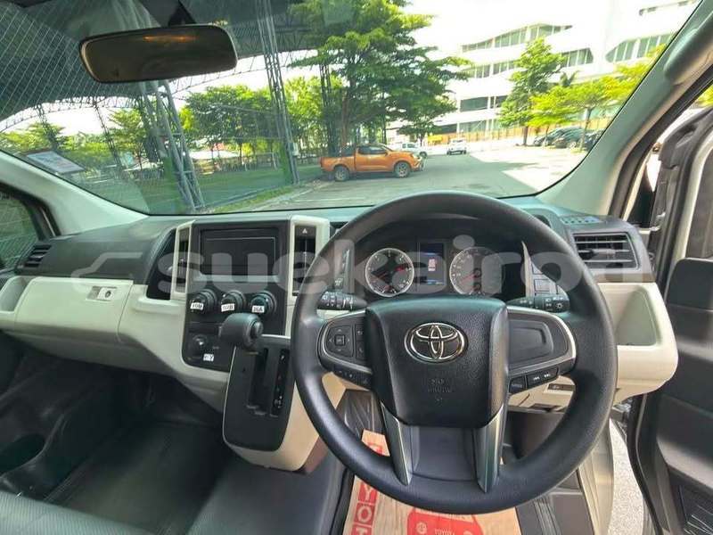 Big with watermark toyota commuter bangkok bangkok 78191