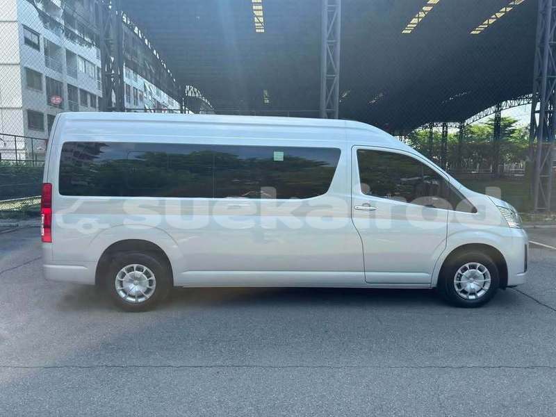 Big with watermark toyota commuter bangkok bangkok 78191