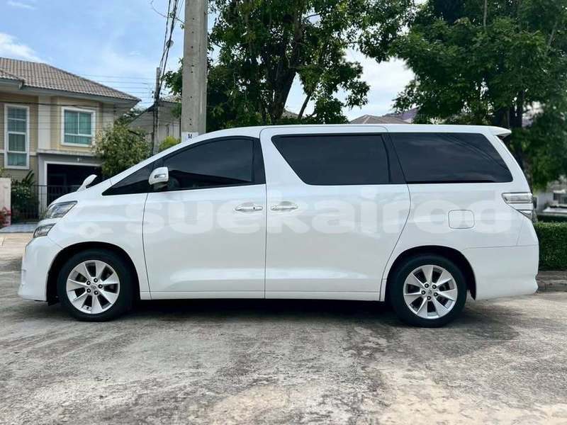 Big with watermark toyota vellfire bangkok bangkok 78192