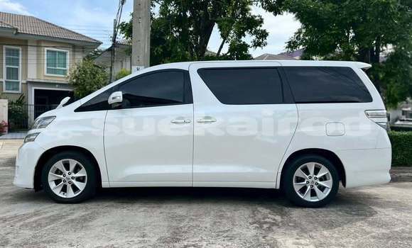 Buy Used Toyota Vellfire White Car in Bangkok in Bangkok Buy Used Toyota Vellfire White Car in Bangkok in Bangkok