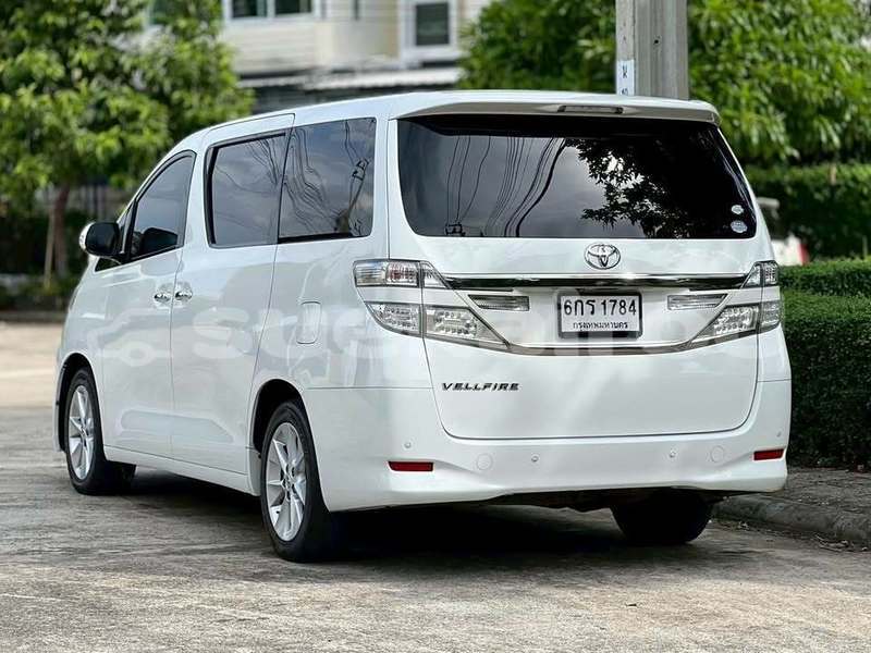 Big with watermark toyota vellfire bangkok bangkok 78192