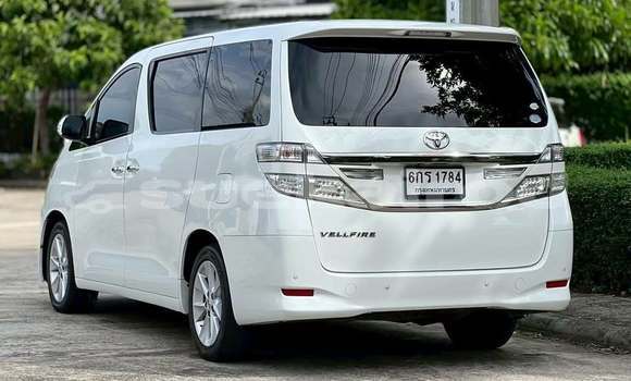Buy Used Toyota Vellfire White Car in Bangkok in Bangkok Buy Used Toyota Vellfire White Car in Bangkok in Bangkok