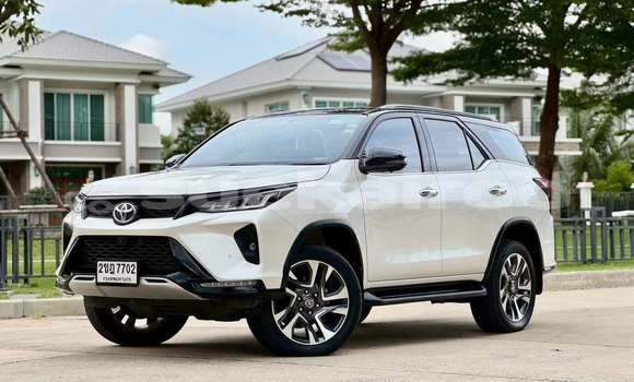 Buy Used Toyota Fortuner White Car in Bangkok in Bangkok Buy Used Toyota Fortuner White Car in Bangkok in Bangkok