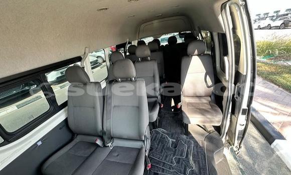 ซื้อ รถมือสอง Toyota Hiace ขาว รถยนต์ ใน %{เมือง} ใน กรุงเทพมหานคร ซื้อ รถมือสอง Toyota Hiace ขาว รถยนต์ ใน %{เมือง} ใน กรุงเทพมหานคร