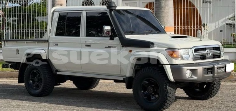 Big with watermark toyota land cruiser bangkok bangkok 78231