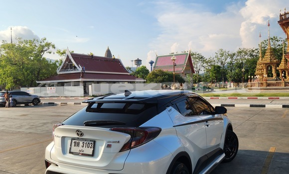 Buy Used Toyota C-HR White Car in Phuket in Phuket Buy Used Toyota C-HR White Car in Phuket in Phuket