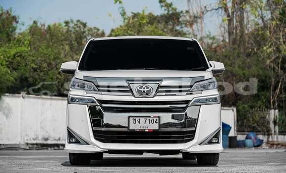 Buy Used Toyota Vellfire White Car in Bangkok in Bangkok