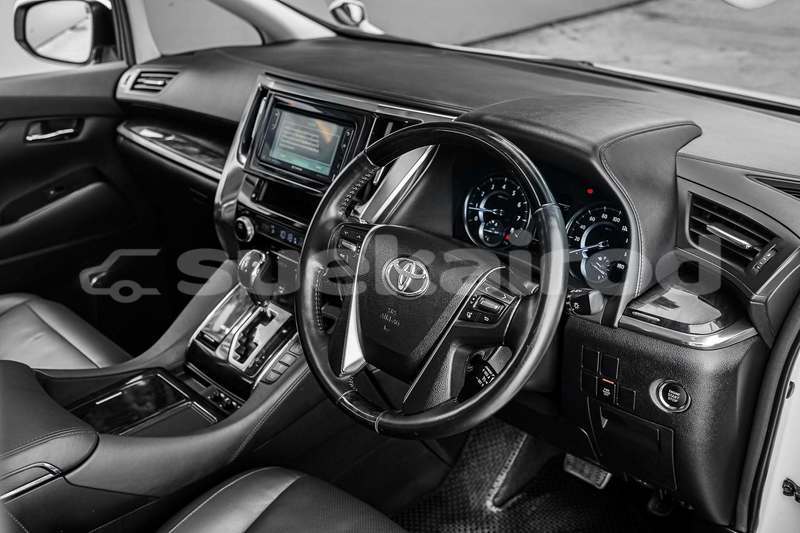 Big with watermark toyota vellfire bangkok bangkok 78284