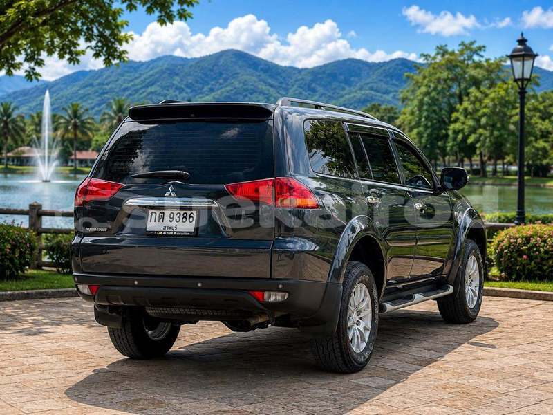 Big with watermark mitsubishi pajero bangkok bangkok 78300