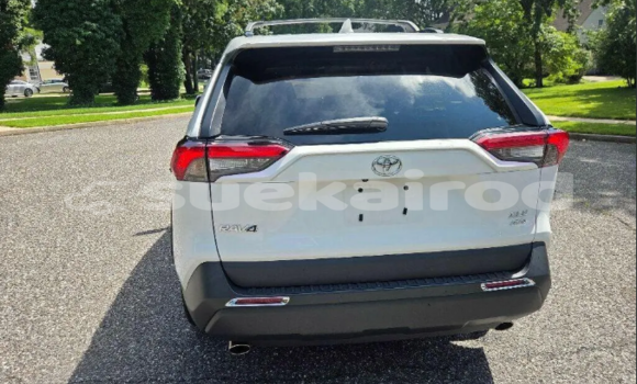 Buy Used Toyota RAV 4 White Car in Chai Nat in Chai Nat Buy Used Toyota RAV 4 White Car in Chai Nat in Chai Nat