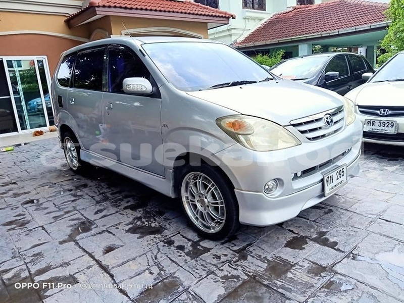 Gambar Foto 75+ Modifikasi Mobil Avanza Silver 2011 Gratis