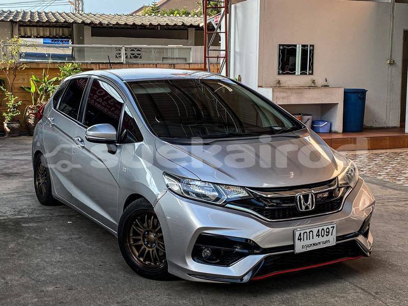 Buy Used Honda Jazz Silver Car In Bangkok In Bangkok Suekairod