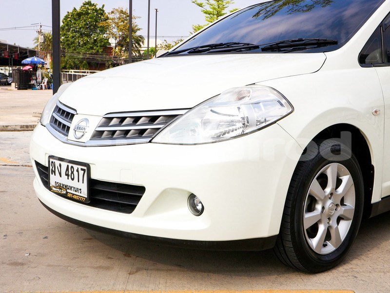Buy Used Nissan Tiida White Car In Bangkok In Bangkok Suekairod
