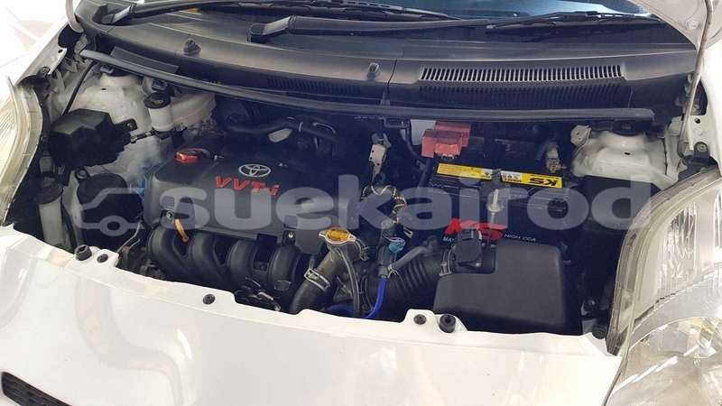 Buy used toyota yaris white car in saraburi in saraburi - suekairod