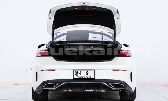 Buy Used Mercedes‒Benz E–Class White Car in Bangkok in Bangkok Buy Used Mercedes‒Benz E–Class White Car in Bangkok in Bangkok