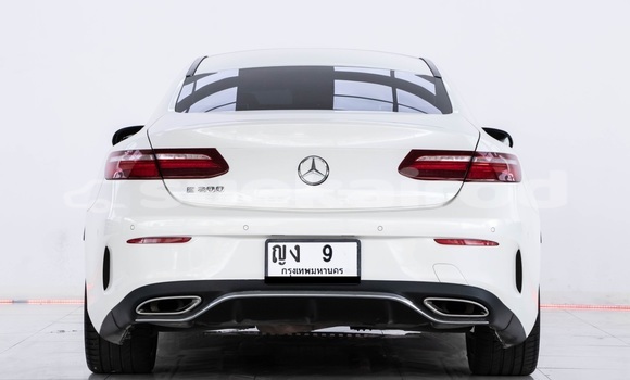 Buy Used Mercedes‒Benz E–Class White Car in Bangkok in Bangkok Buy Used Mercedes‒Benz E–Class White Car in Bangkok in Bangkok