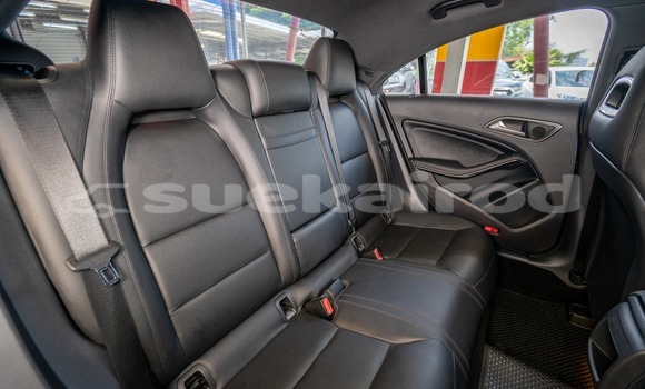 ซื้อ รถมือสอง Mercedes-Benz C-Classe สีดำ รถยนต์ ใน %{เมือง} ใน กรุงเทพมหานคร ซื้อ รถมือสอง Mercedes-Benz C-Classe สีดำ รถยนต์ ใน %{เมือง} ใน กรุงเทพมหานคร